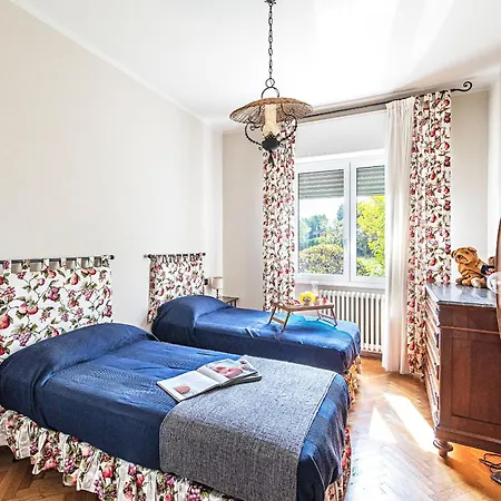 Elisa By Whale Homes Padenghe sul Garda
