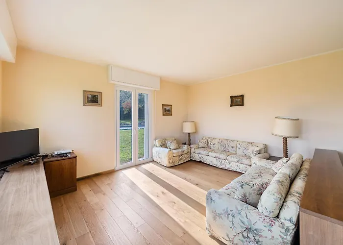 Elisa By Whale Homes Villa *