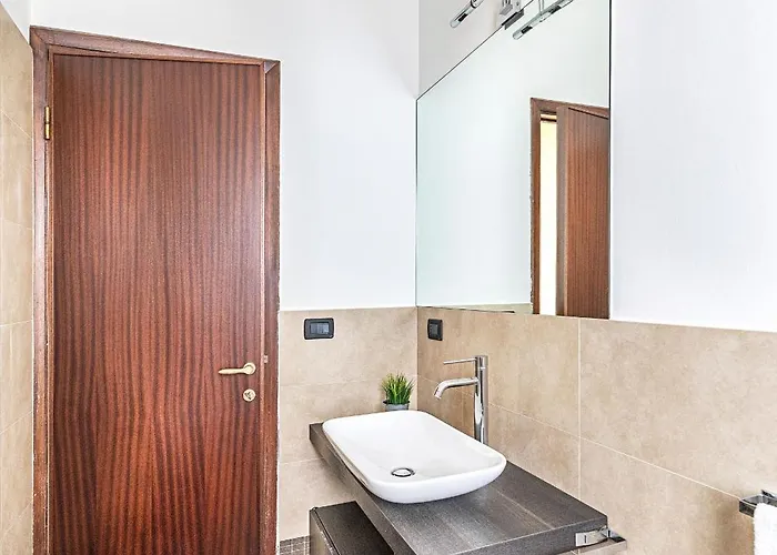 Elisa By Whale Homes * Padenghe sul Garda