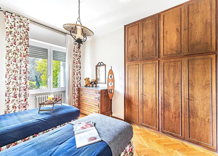 Elisa By Whale Homes *